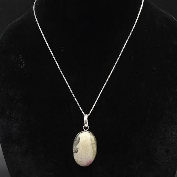 Pink Agate Sterling Silver Pendant Necklace 18 Inch Chain - Picture 7 of 11